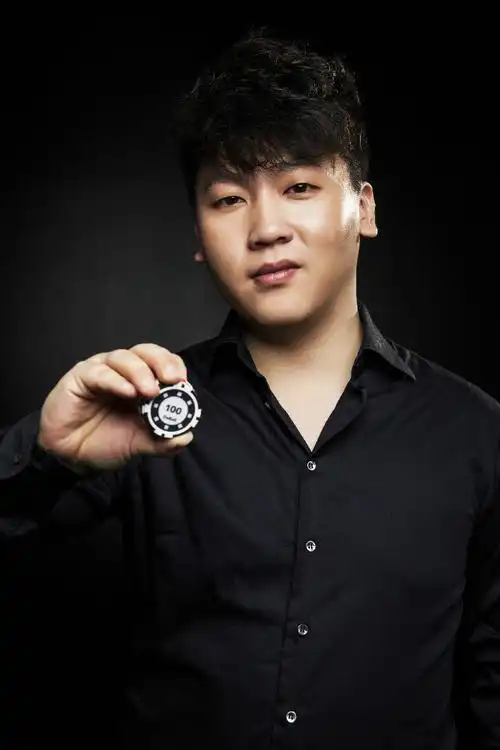 洗头仔往自己脸上贴金真是头部水平