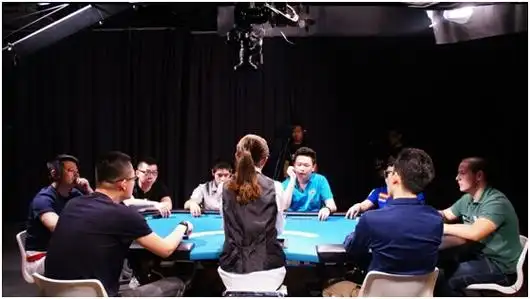 云南玉昆赛后新闻发布会：最后扳平了比分，大家在场上都非常努力v1.8.259 安卓手机版
