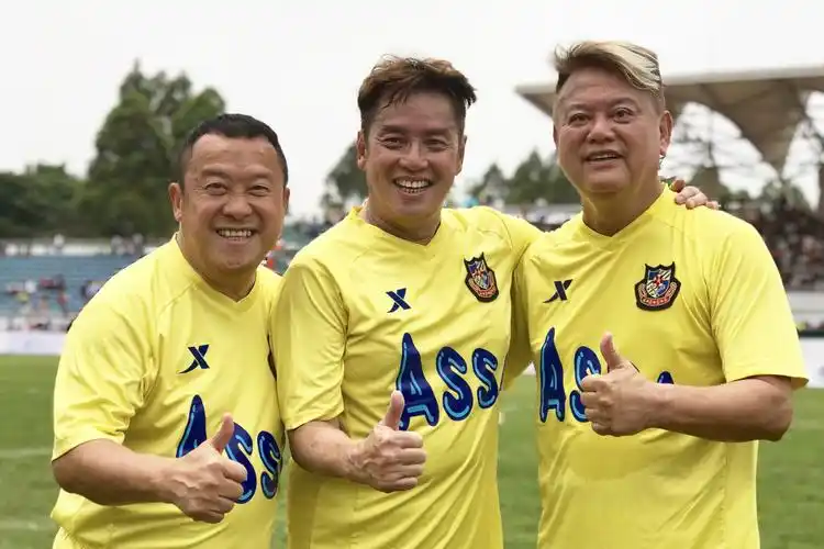 斯卢茨基：能够在申花这样一支俱乐部执教百场，是我的荣幸和骄傲