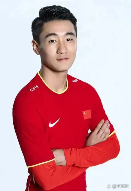 绿茵激荡霸王豪情，苏超第二现场顺河大集火爆出圈